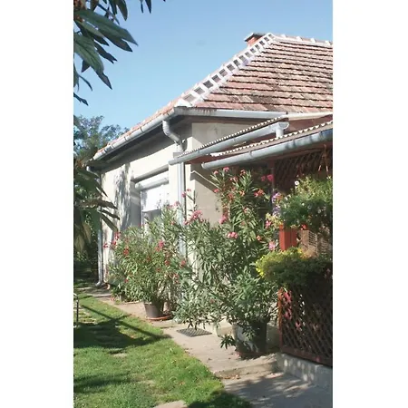 Casa vacanze Three-bedroom Holiday In
